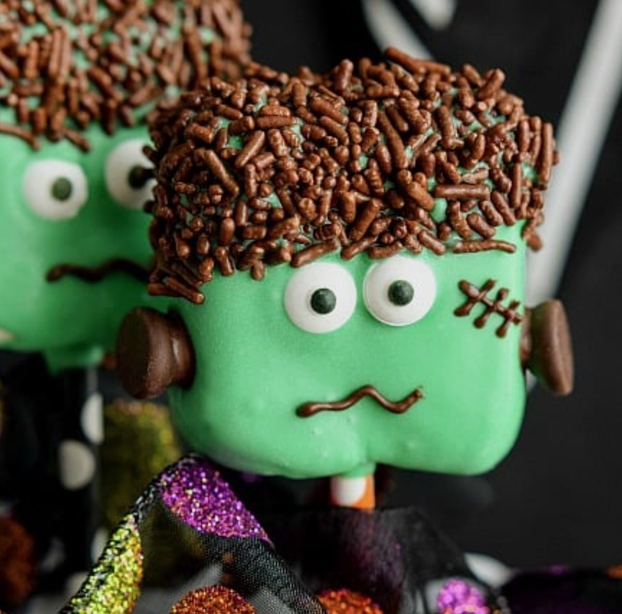 Festive Frankenstein Marshmallow Pops