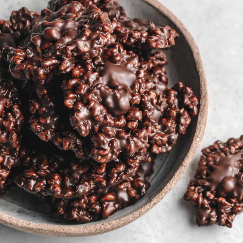 Crunchy Dark Chocolate Quinoa Crisps